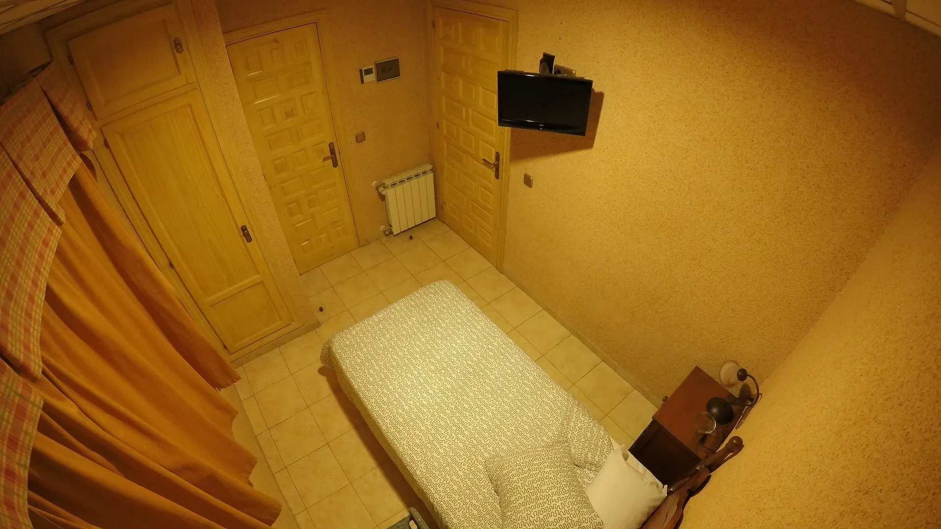 Guest house Hostal La Casa De Enfrente Malaga